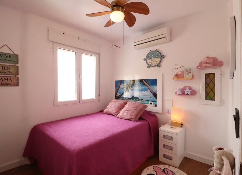 Reventa - Villa - Orihuela Costa - Montezenia