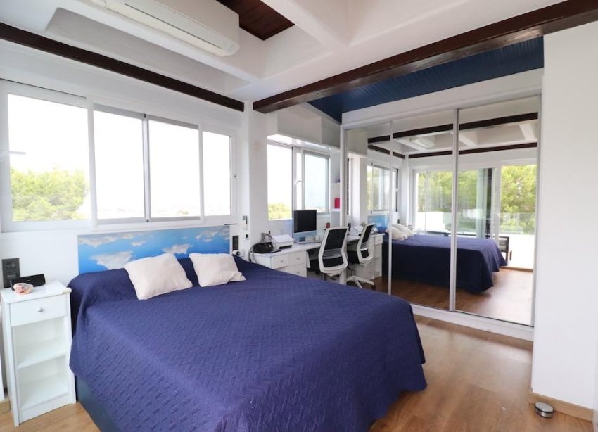 Reventa - Villa - Orihuela Costa - Montezenia