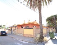 Reventa - Villa - Orihuela Costa - MUY CERCA DE LA PLAYA
