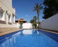 Reventa - Villa - Orihuela Costa - MUY CERCA DE LA PLAYA