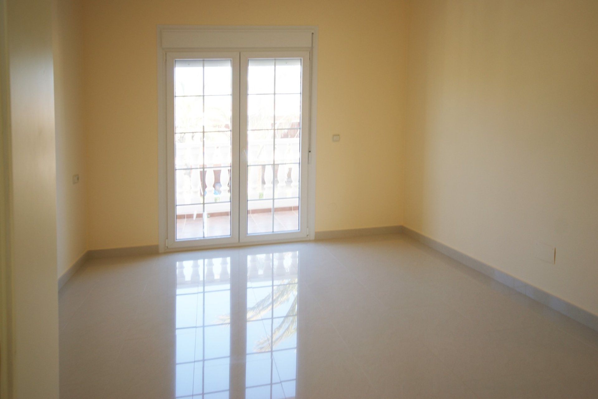 Reventa - Villa - Orihuela Costa - MUY CERCA DE LA PLAYA