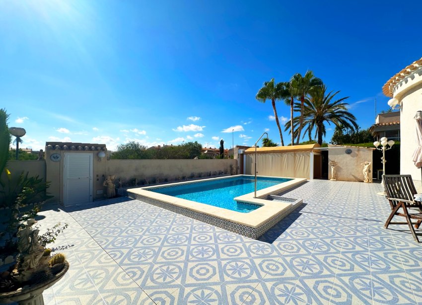 Reventa - Villa - Orihuela Costa - Playa Flamenca