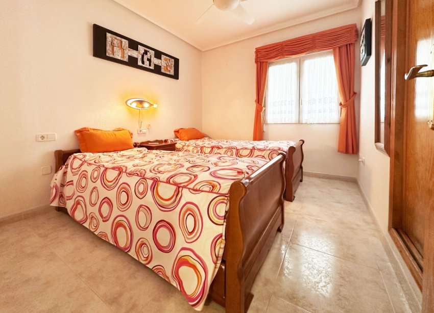 Reventa - Villa - Orihuela Costa - Playa Flamenca