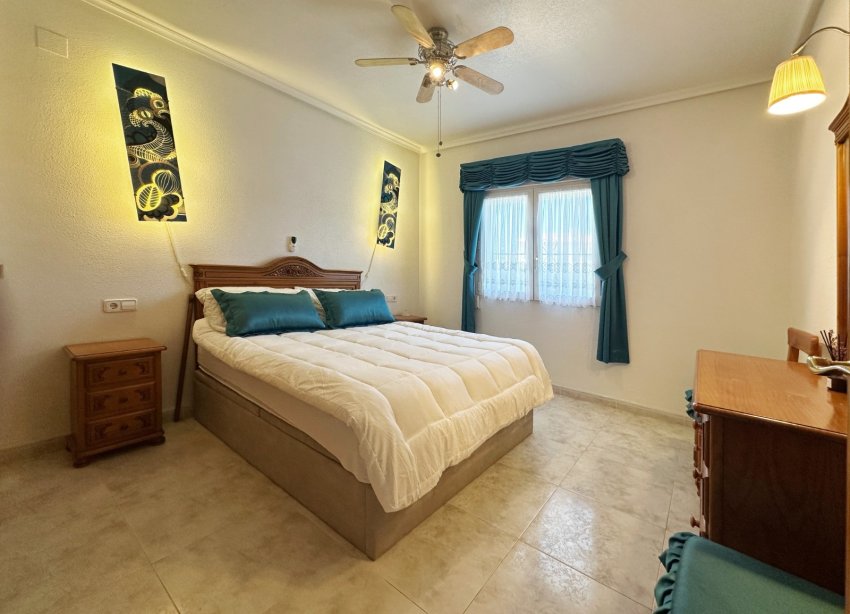 Reventa - Villa - Orihuela Costa - Playa Flamenca