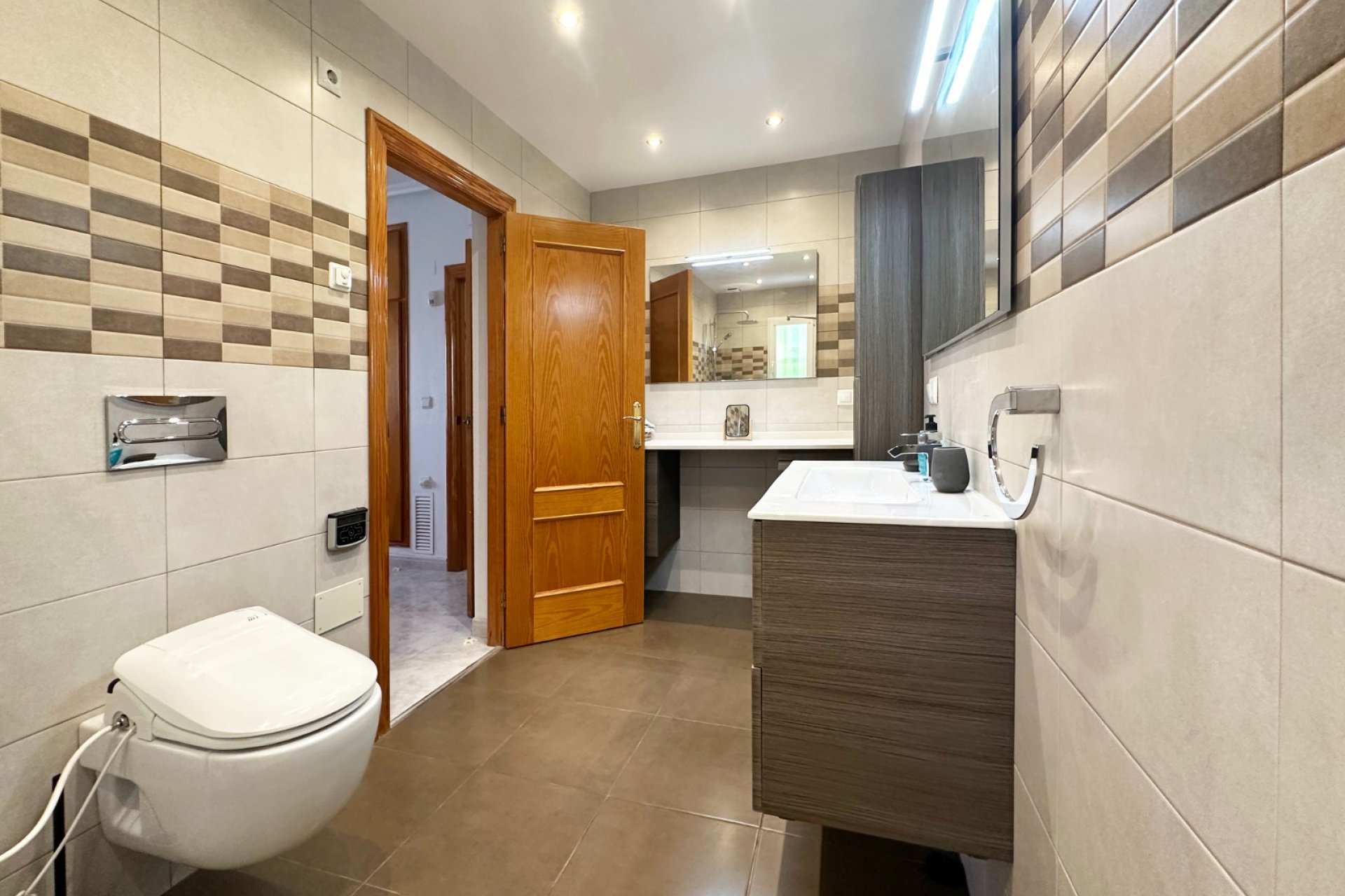 Reventa - Villa - Orihuela Costa - Playa Flamenca