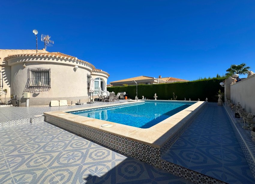 Reventa - Villa - Orihuela Costa - Playa Flamenca