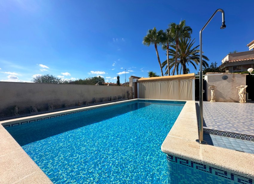 Reventa - Villa - Orihuela Costa - Playa Flamenca