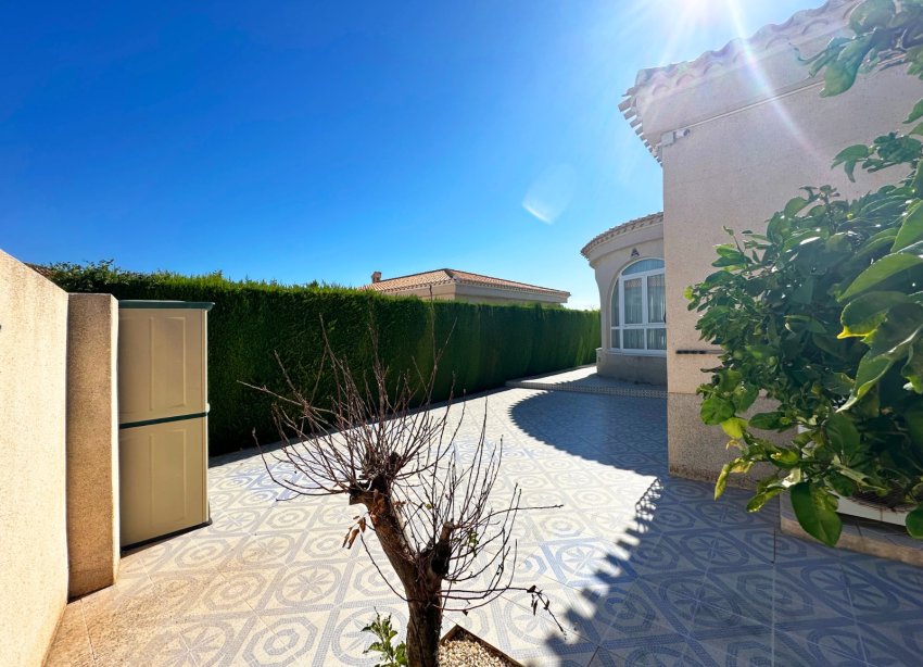 Reventa - Villa - Orihuela Costa - Playa Flamenca