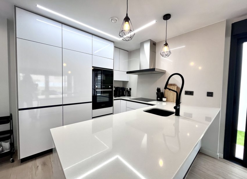 Reventa - Villa - Orihuela Costa - Playa Flamenca