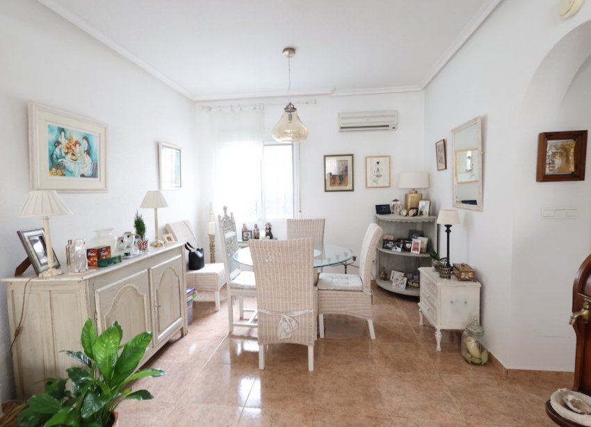 Reventa - Villa - Orihuela Costa - Playa Flamenca