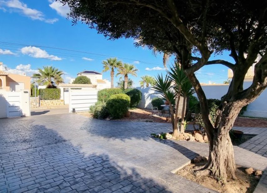 Reventa - Villa - Orihuela Costa - Playa Flamenca