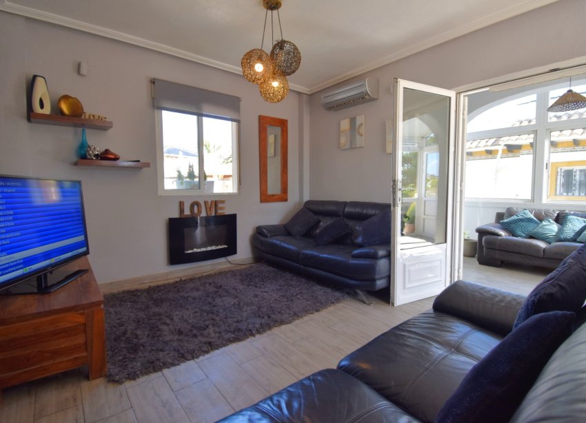 Reventa - Villa - Orihuela Costa - Playa Flamenca