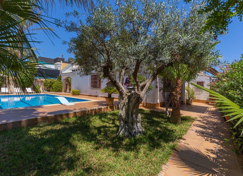 Reventa - Villa - Orihuela Costa - Punta Prima