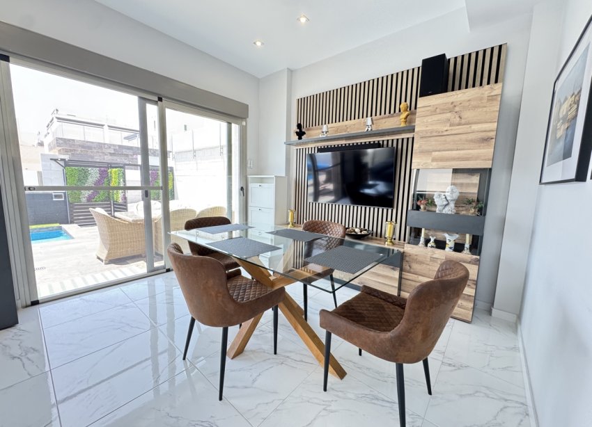 Reventa - Villa - Orihuela Costa - Villamartin