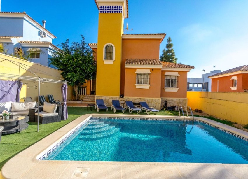 Reventa - Villa - Orihuela Costa - Villamartin