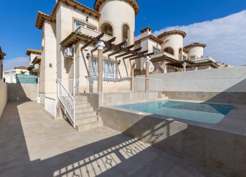 Reventa - Villa - Orihuela Costa - Villamartín