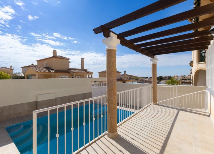Reventa - Villa - Orihuela Costa - Villamartín