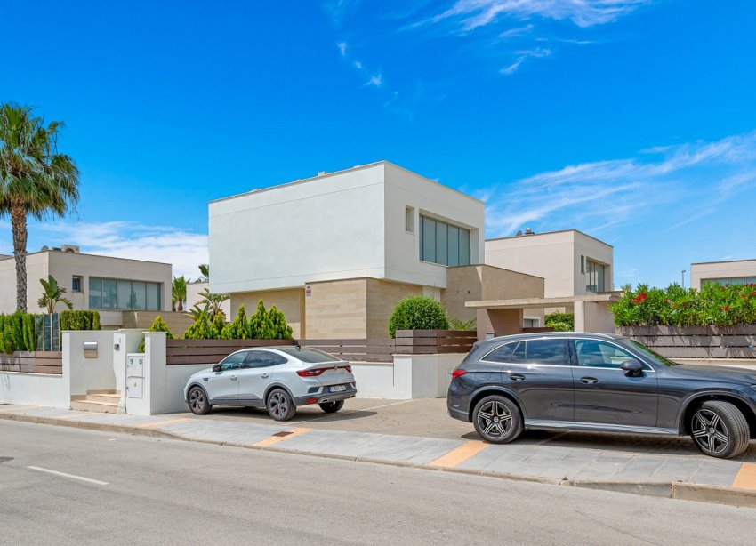 Reventa - Villa - Orihuela Costa - Vistabella Golf