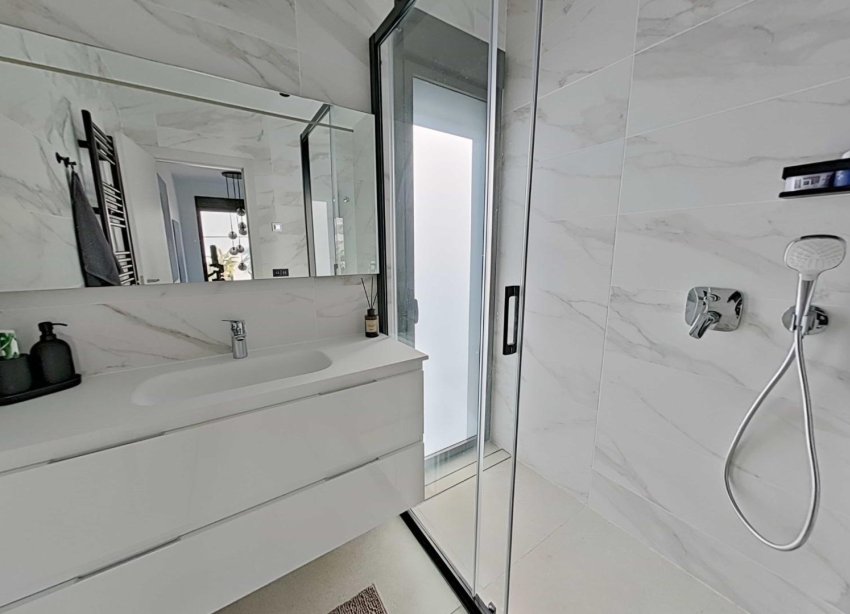 Reventa - Villa - Orihuela - Las Colinas Golf