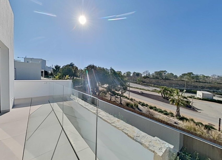 Reventa - Villa - Orihuela - Las Colinas Golf