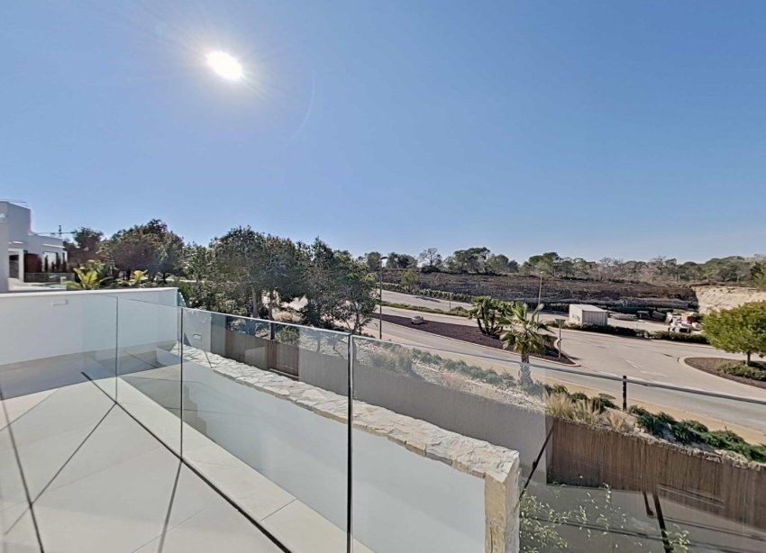 Reventa - Villa - Orihuela - Las Colinas Golf