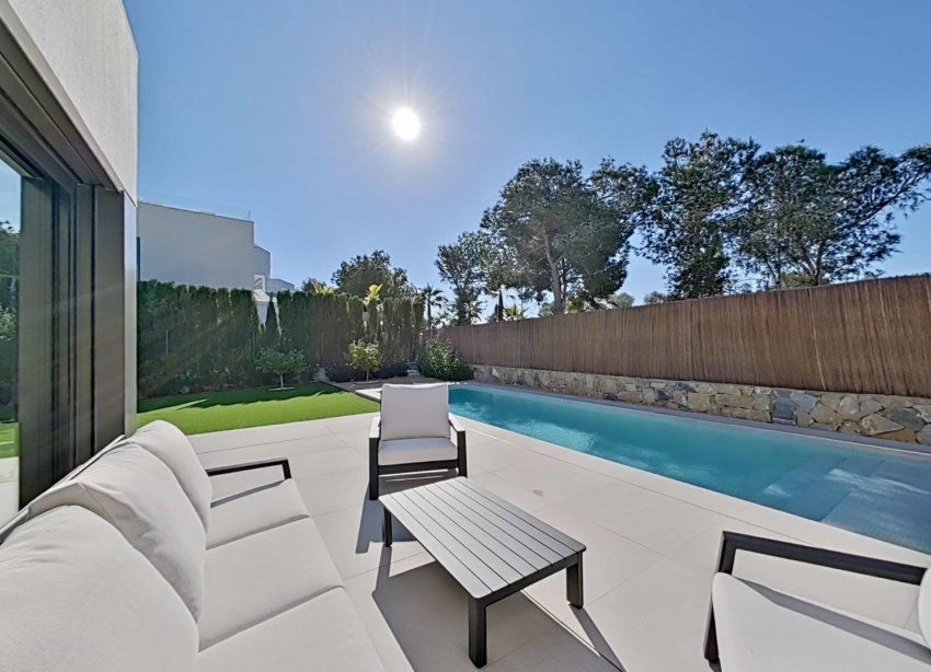 Reventa - Villa - Orihuela - Las Colinas Golf