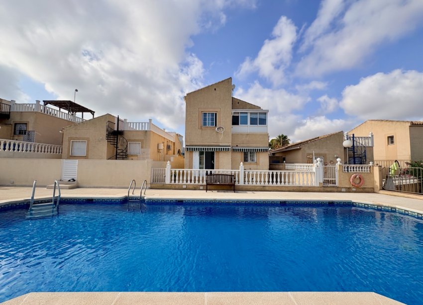 Reventa - Villa - Orihuela - Los Balcones