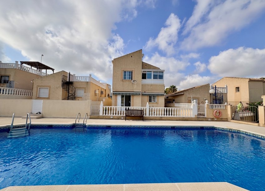 Reventa - Villa - Orihuela - Los Balcones