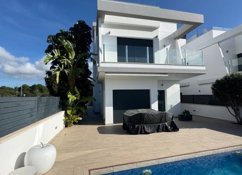 Reventa - Villa - Pilar de la Horadada