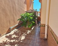 Reventa - Villa - Playa Flamenca - Villas San Luis