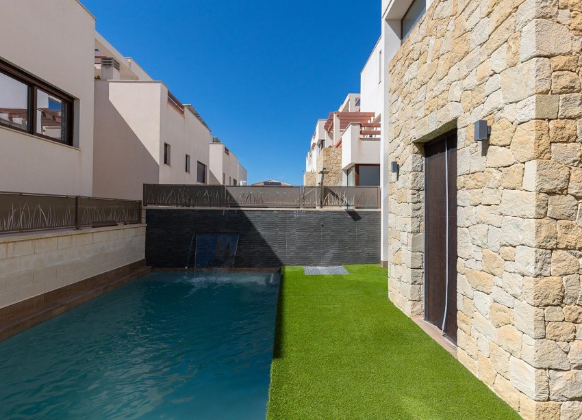 Reventa - Villa - Rojales - Pueblo bravo