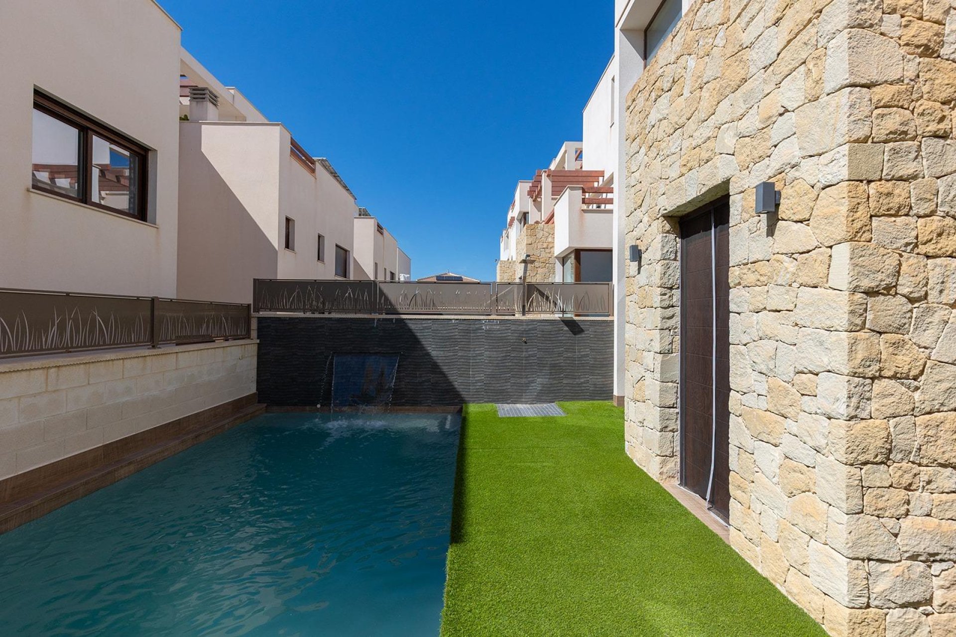 Reventa - Villa - Rojales - Pueblo bravo