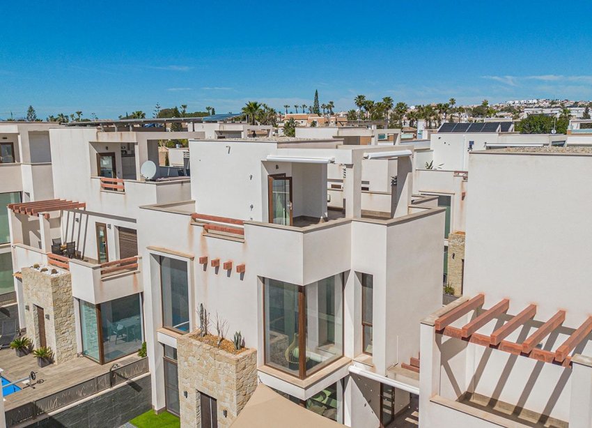 Reventa - Villa - Rojales - Pueblo bravo