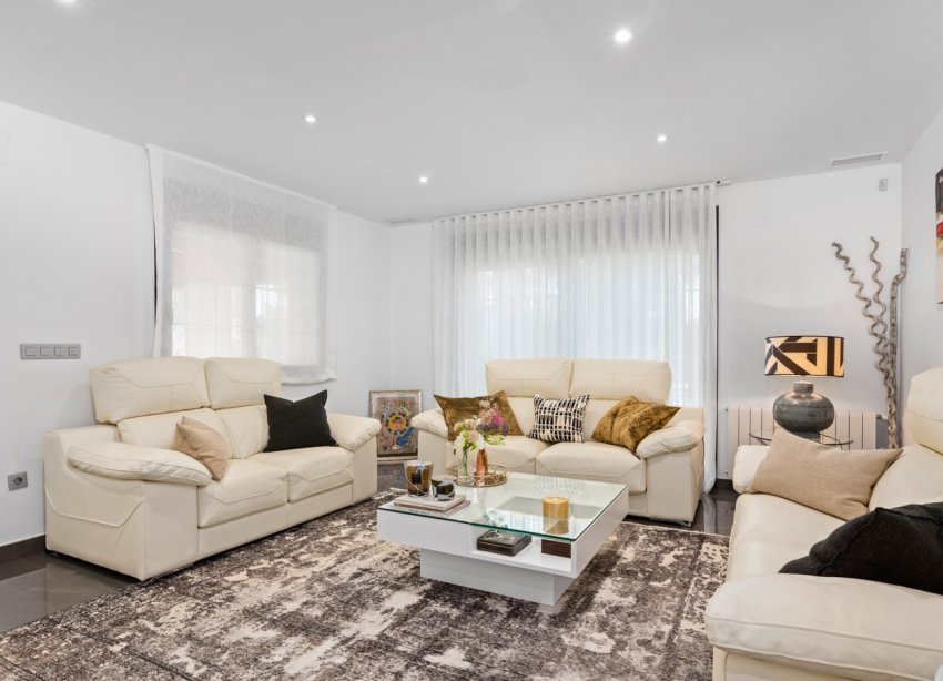 Reventa - Villa - San Juan Alicante - Frank Espinós