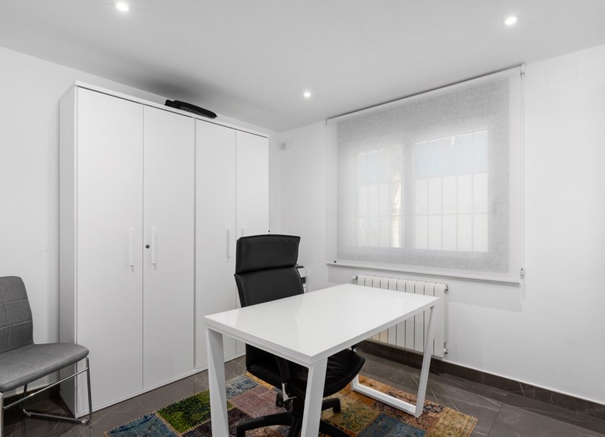 Reventa - Villa - San Juan Alicante - Frank Espinós