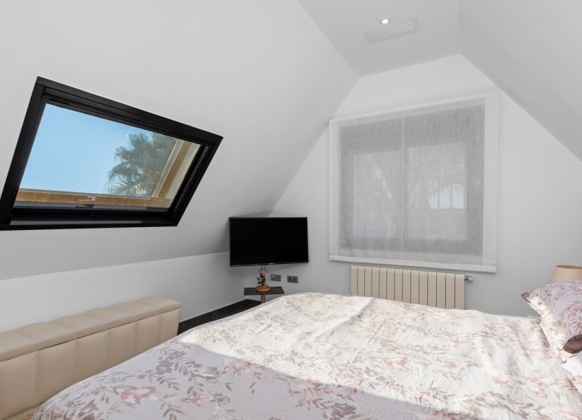 Reventa - Villa - San Juan Alicante - Frank Espinós