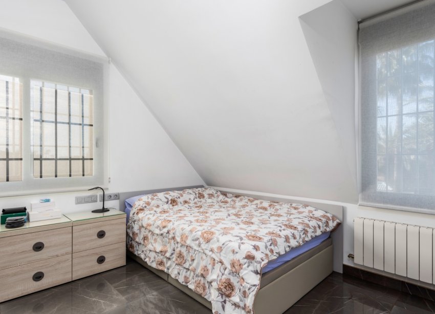 Reventa - Villa - San Juan Alicante - Frank Espinós