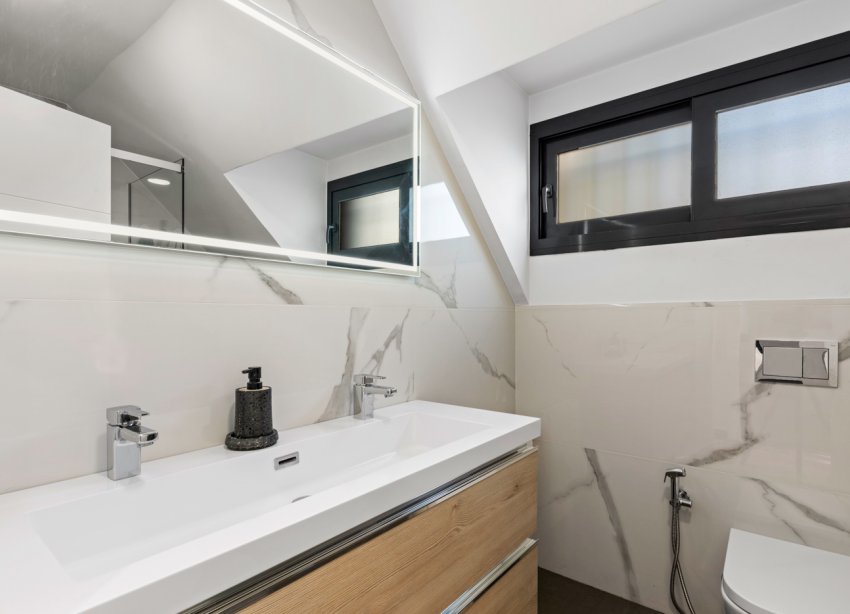 Reventa - Villa - San Juan Alicante - Frank Espinós