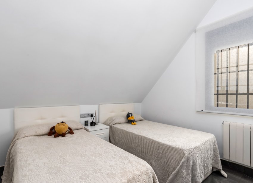 Reventa - Villa - San Juan Alicante - Frank Espinós