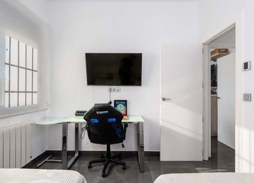 Reventa - Villa - San Juan Alicante - Frank Espinós