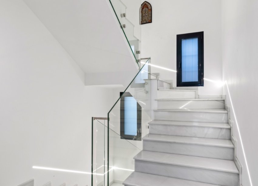 Reventa - Villa - San Juan Alicante - Frank Espinós