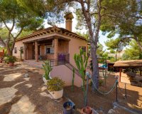 Reventa - Villa - San Miguel de Salinas - Ciudad de las comunicaciones