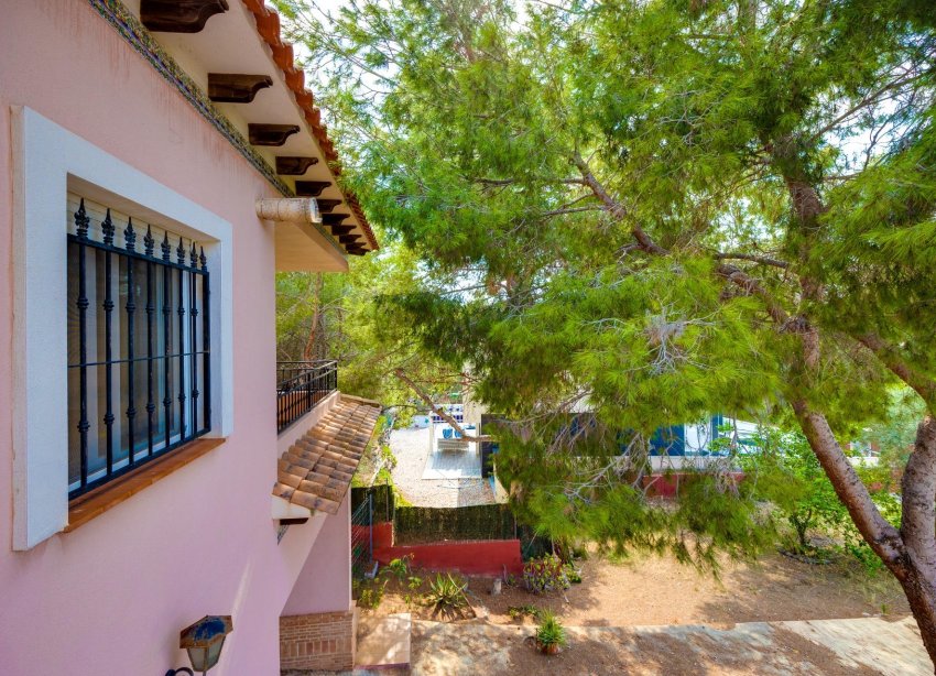 Reventa - Villa - San Miguel de Salinas - Ciudad de las comunicaciones