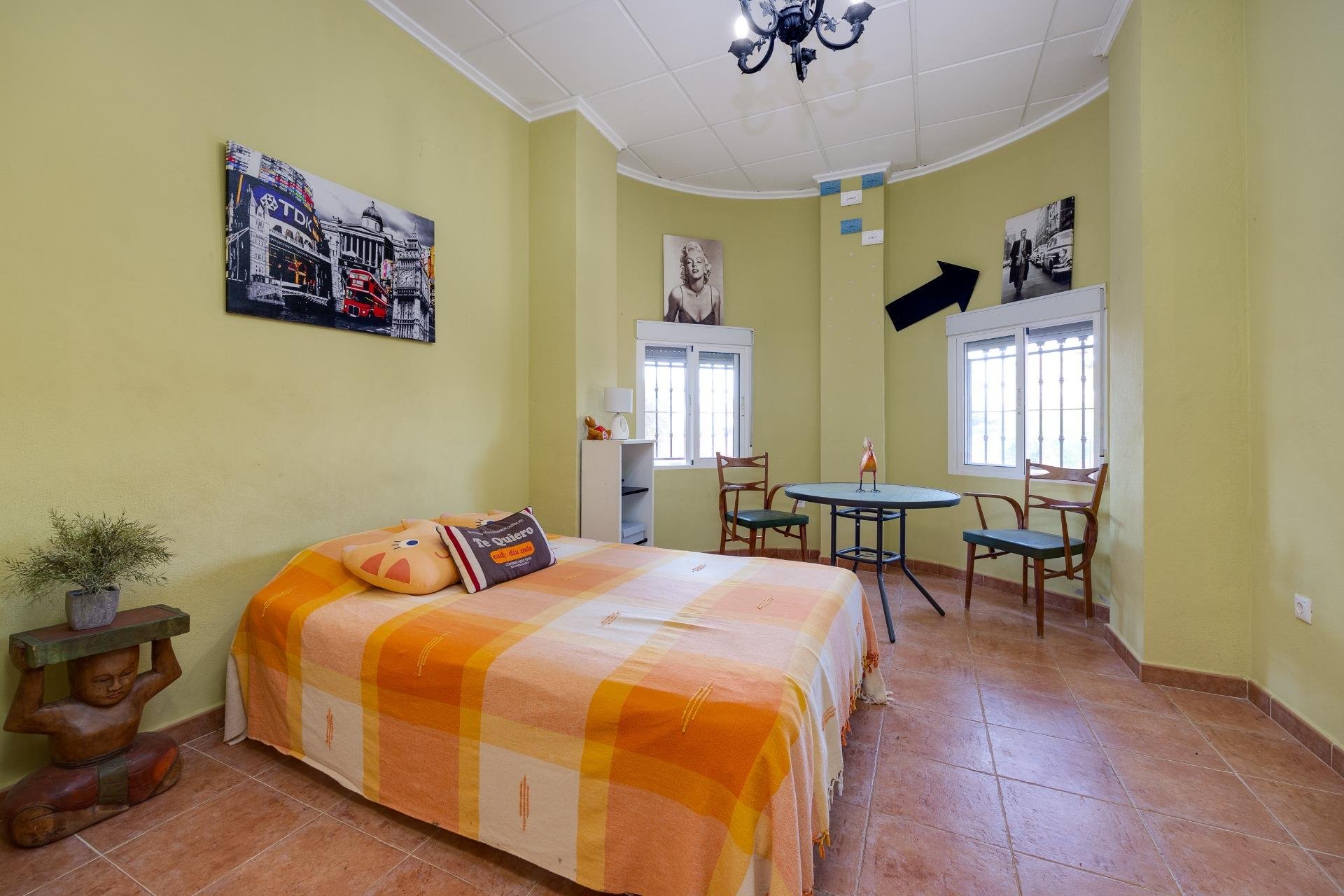 Reventa - Villa - San Miguel de Salinas - Ciudad de las comunicaciones