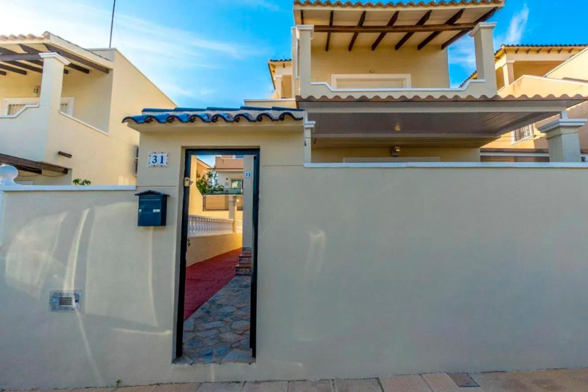 Reventa - Villa - San Miguel de Salinas - El Galán