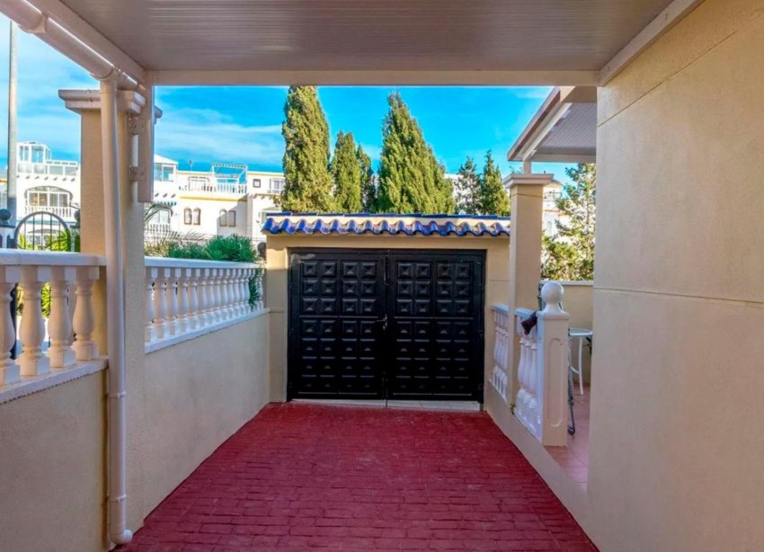 Reventa - Villa - San Miguel de Salinas - El Galán