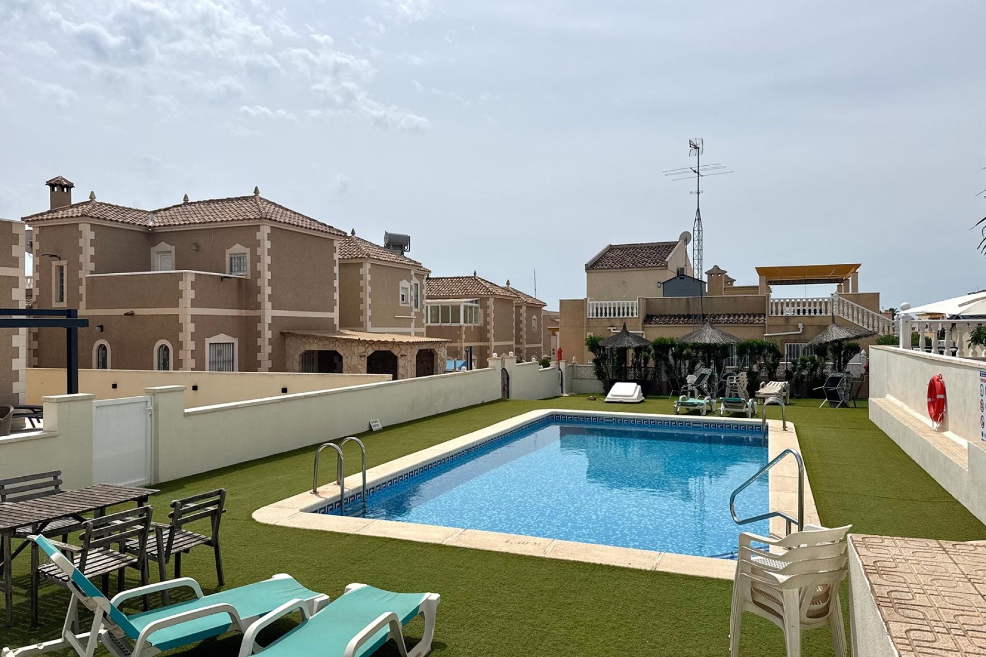 Reventa - Villa - San Miguel de Salinas - El Galán