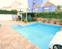 Reventa - Villa - San Miguel de Salinas - Las filipinas