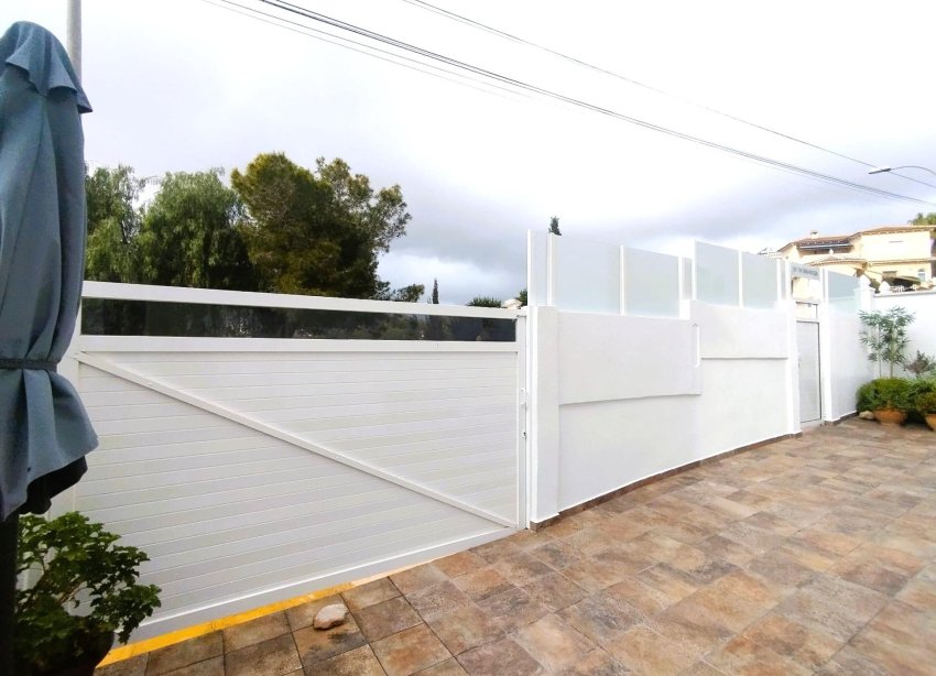 Reventa - Villa - San Miguel de Salinas - Las filipinas