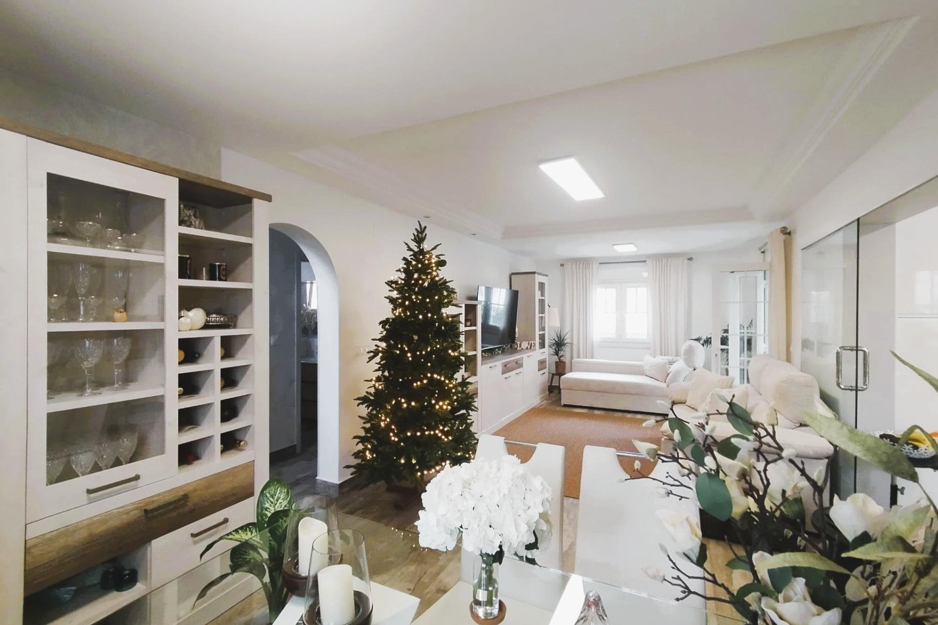 Reventa - Villa - San Miguel de Salinas - Las filipinas